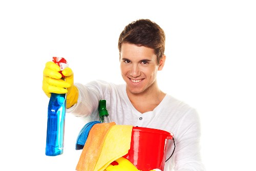 Thorough move-out cleaning for a house in Wandsworth